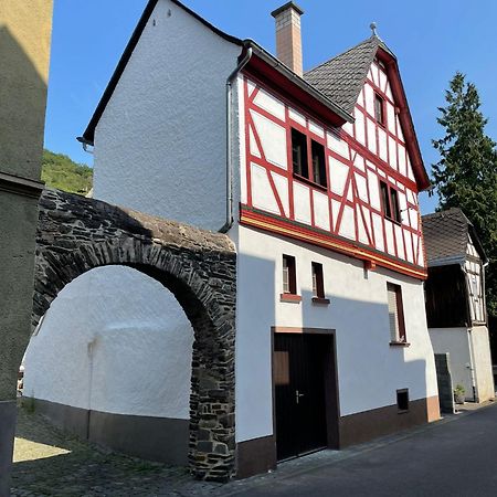 Fachwerk-Romantik 2 An Der Mosel Treis-Karden Exterior foto