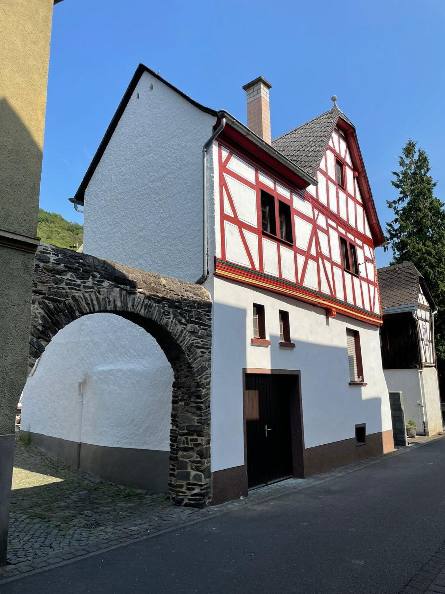 Fachwerk-Romantik 2 An Der Mosel Treis-Karden Exterior foto